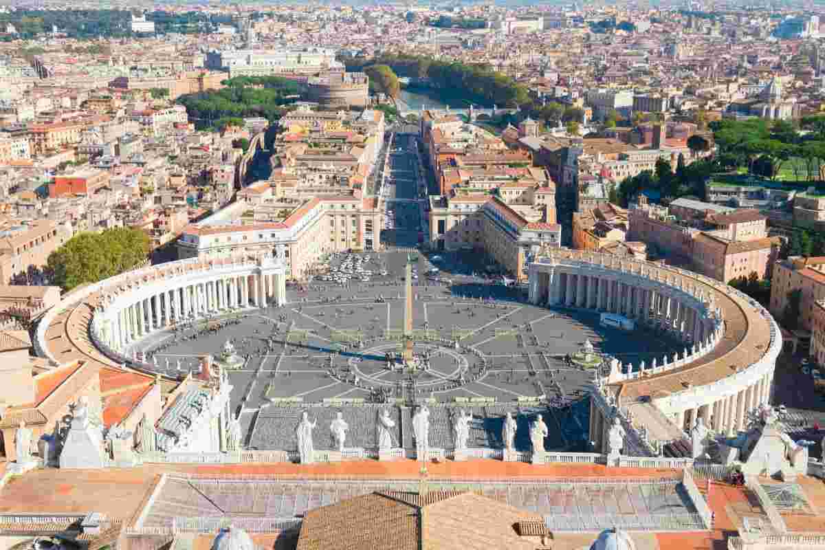 effetto ottico a Piazza San Pietro