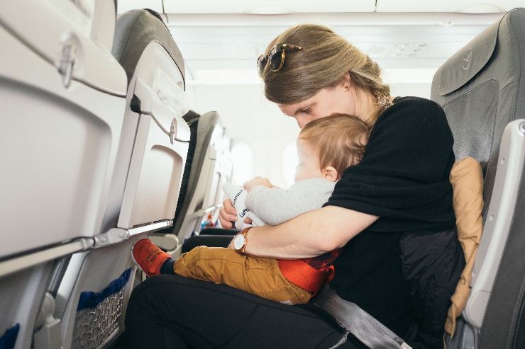 Cosa fare e non fare quando si viaggia con bambini