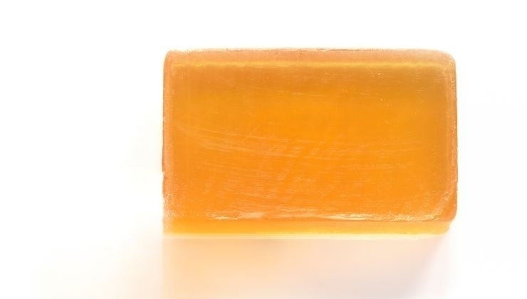 Come usare sapone giallo 
