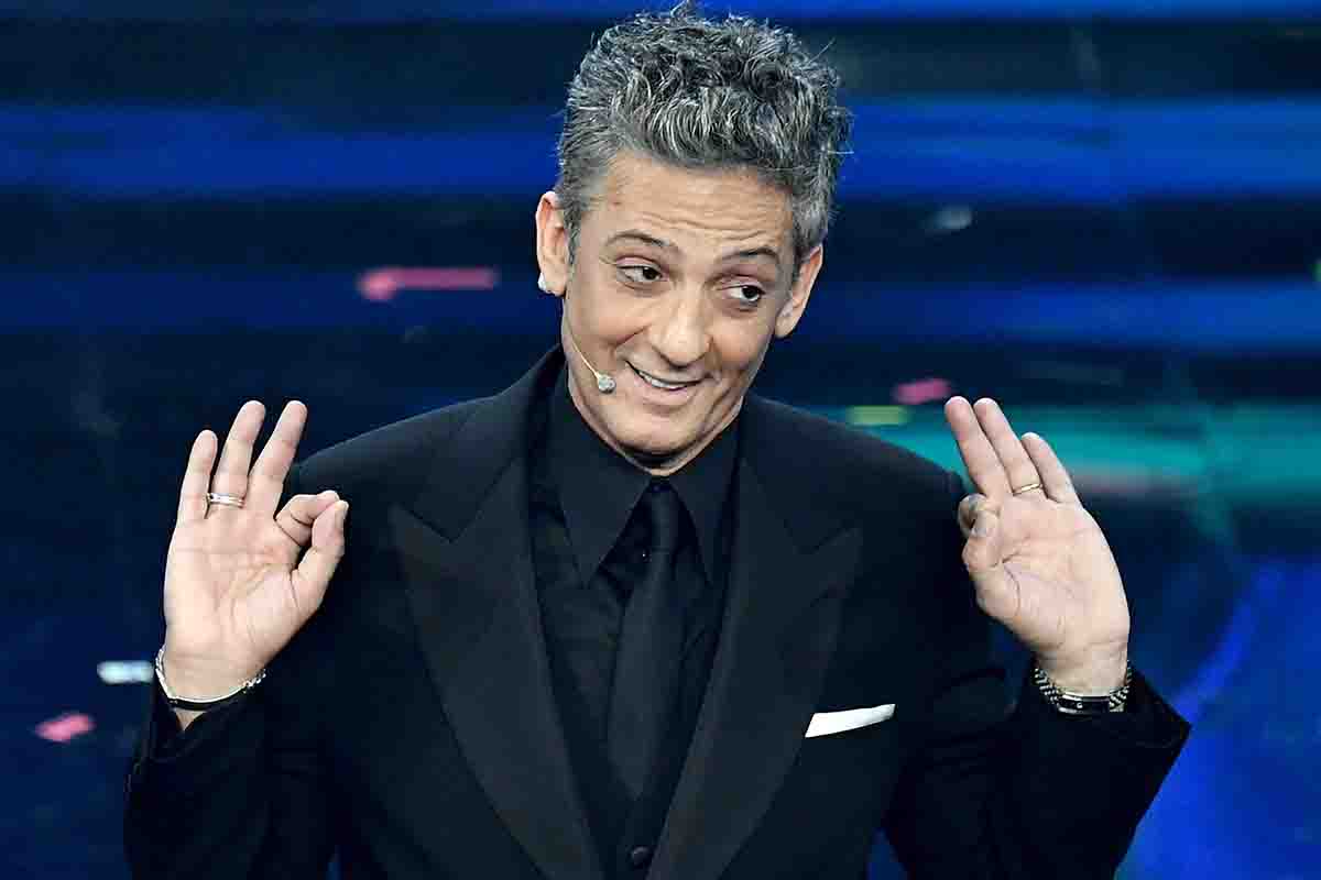 Fiorello, oggi conduttore nel 1995 in gara