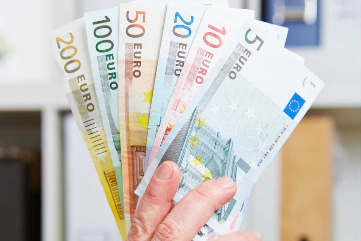 Pensione minima aumentata a 1.000 euro: requisiti specifici richiesti