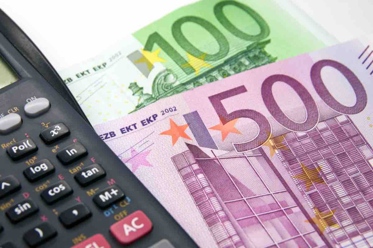 Salario minimo in Italia: approvato il CCNL