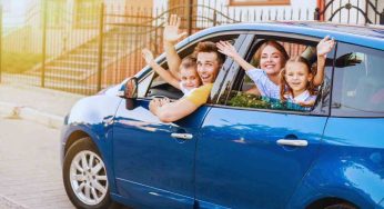 Vacanze in auto, attenzione ai rincari: come risparmiare sui costi extra, 4 consigli preziosissimi